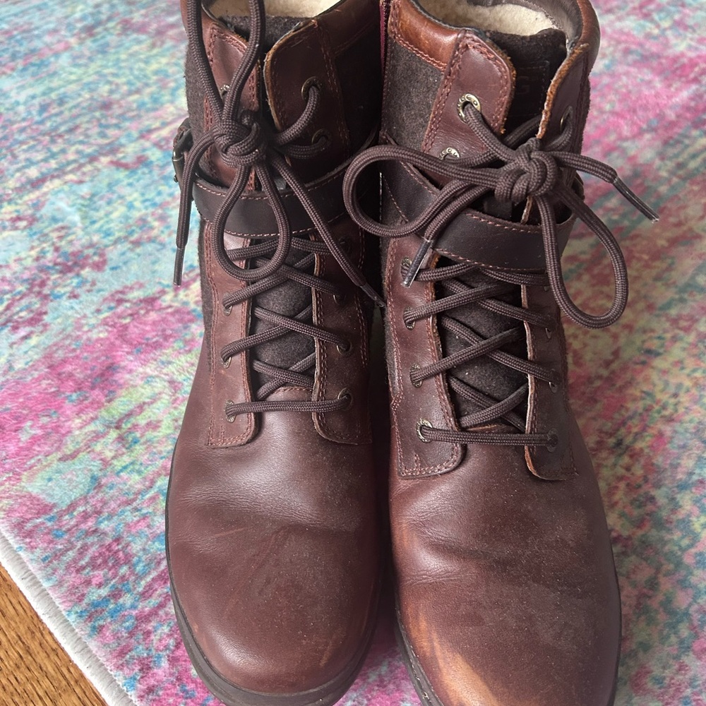 UGG Women's Brown Lace Up Boots